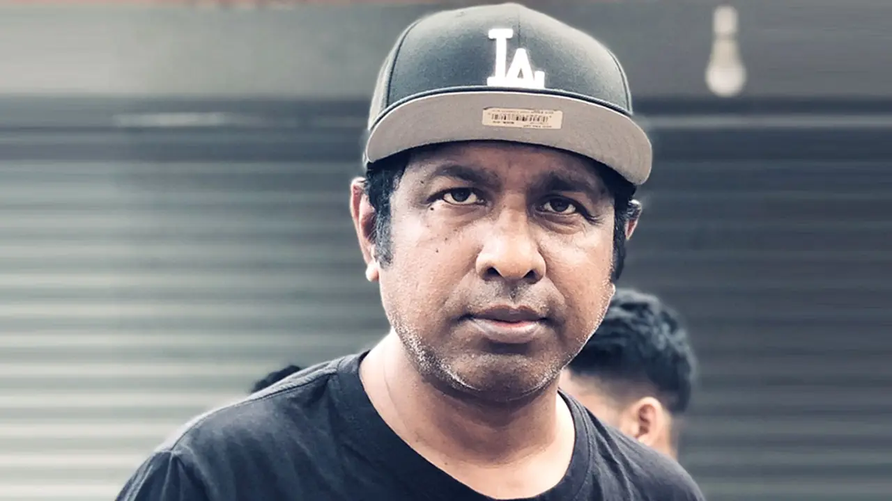 মারজুক রাসেলের ফেসবুকে কোনো আইডি বা পেজ নেই