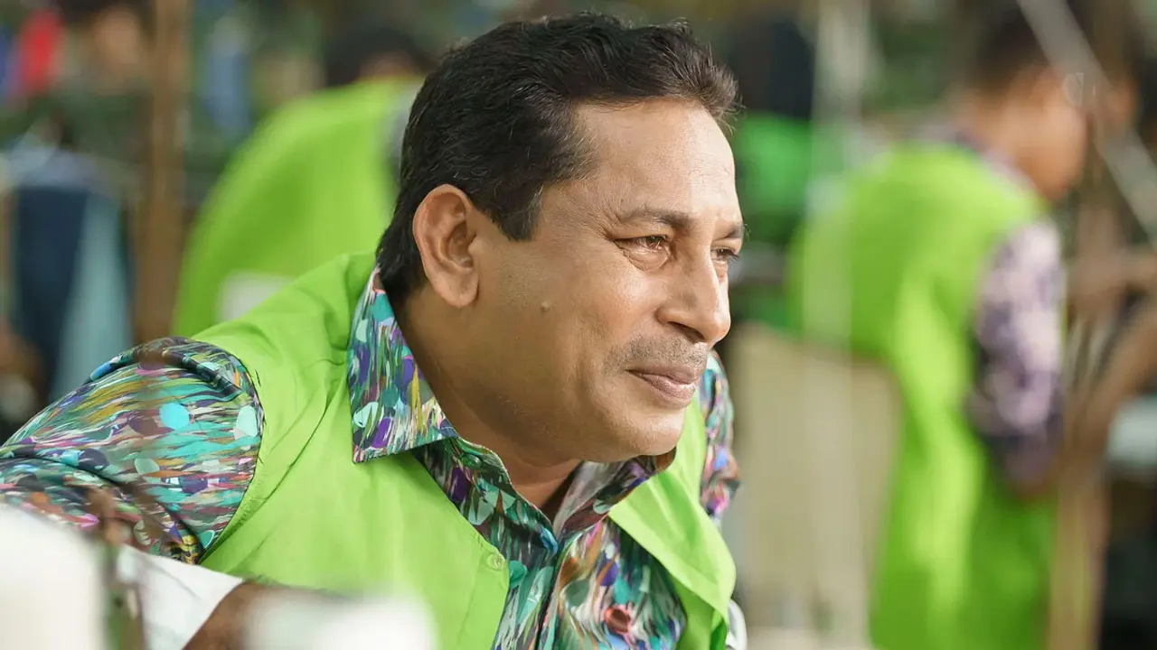 অন্য নারীর সঙ্গে গল্পগুজব পছন্দ করেন না মোশাররফের স্ত্রী!