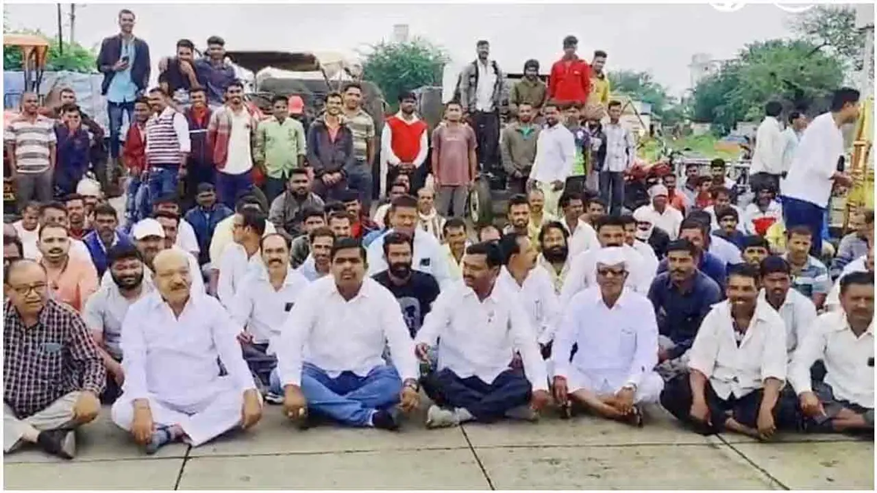 পেঁয়াজের রপ্তানি শুল্ক বৃদ্ধির প্রতিবাদে ভারতে কৃষকদের বিক্ষোভ