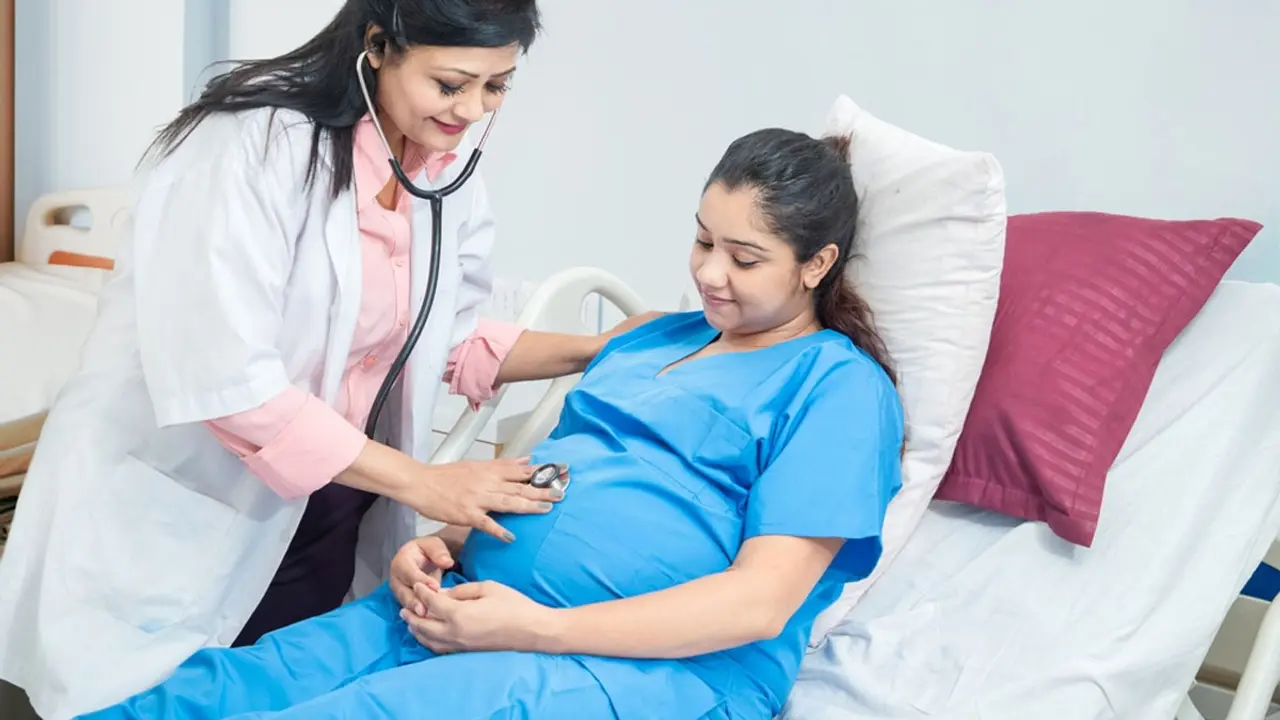 মা হতে চলেছেন? মেনে চলুন এই ৫ নিয়ম