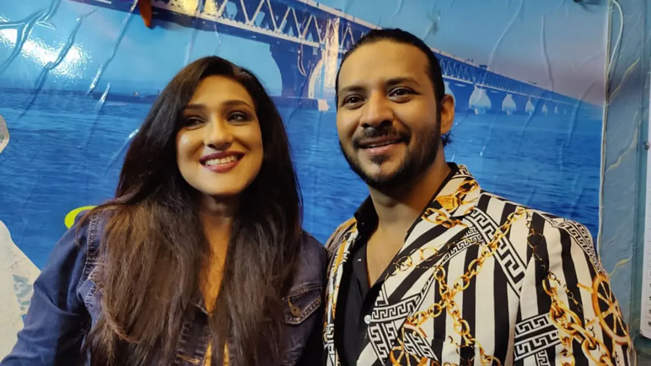 বয়স নিয়ে প্রশ্ন পছন্দ হয়নি ঋতুপর্ণার