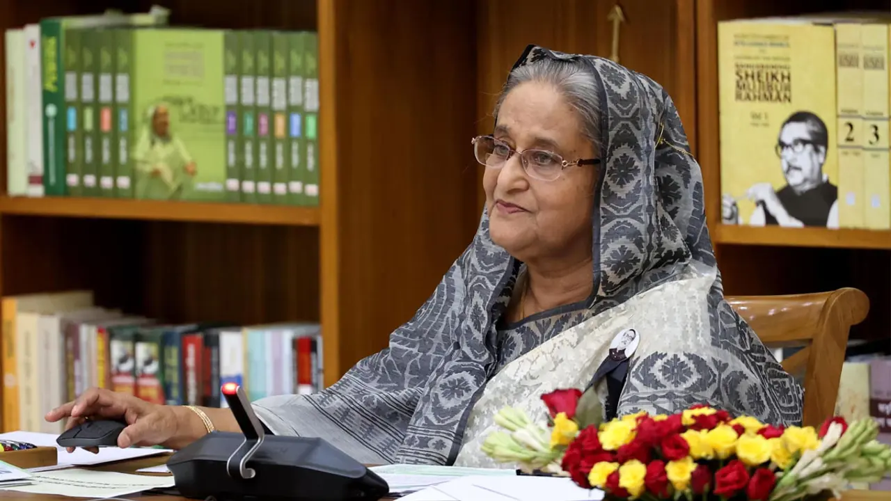 দুয়ার খুলল বহু প্রতীক্ষিত সর্বজনীন পেনশনের
