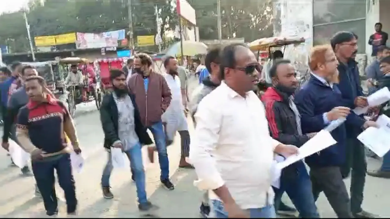 ভোট বর্জনের লিফলেট বিতরণের সময় আটক ৩