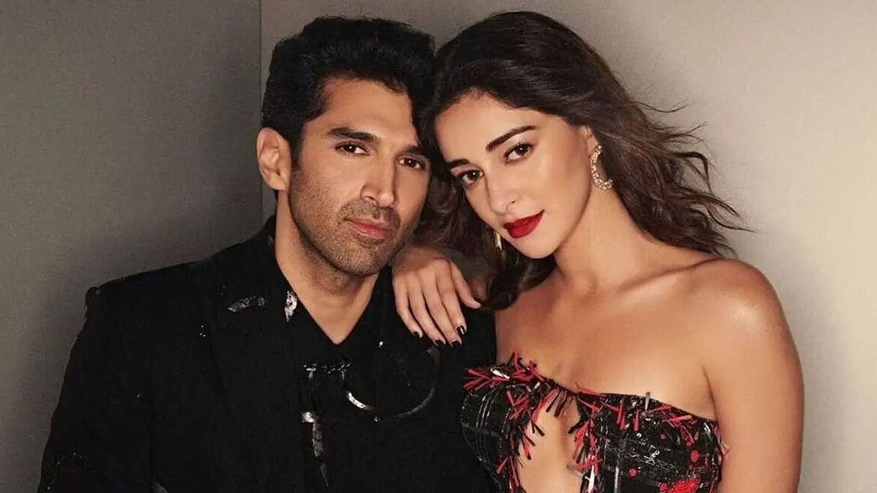 ‘বন্ধুত্বের চেয়েও বেশি, কিন্তু প্রেম নয়’ সম্পর্কে আদিত্য-অনন্যা