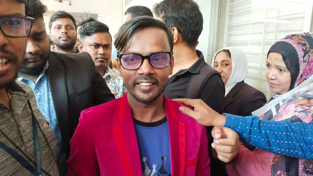 হিরো আলমের মনোনয়নপত্র বাতিল
