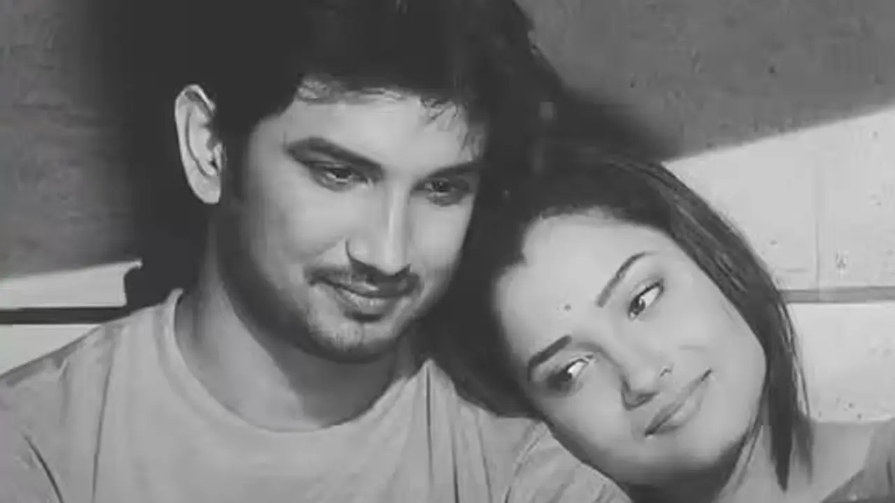 পর্দায় সুশান্তের ঘনিষ্ঠতা মেনে নিতে পারেননি অঙ্কিতা