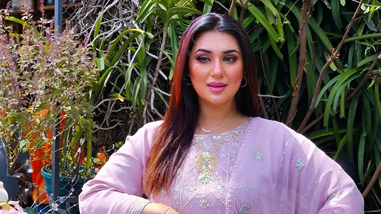 যখন ভালো করবেন, তখন লোকেরা সমালোচনা করবে : অপু