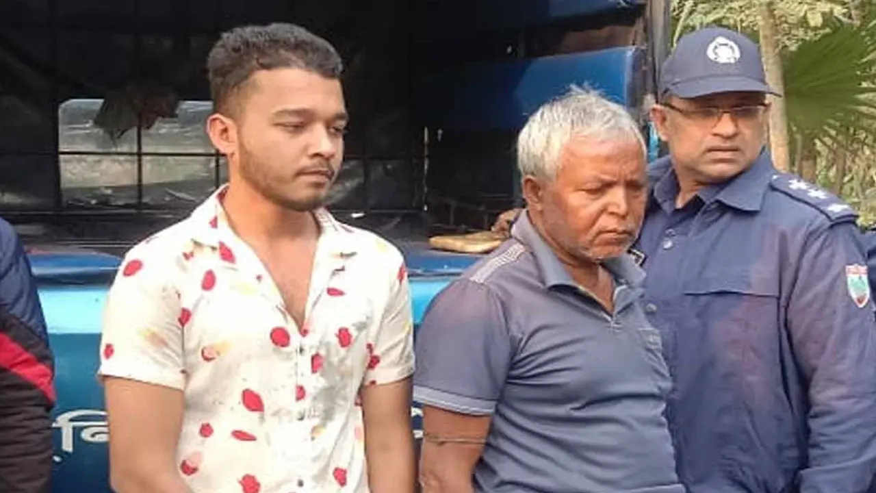 নৌকার প্রচারণায় বাধা, দুইজনকে জরিমানা