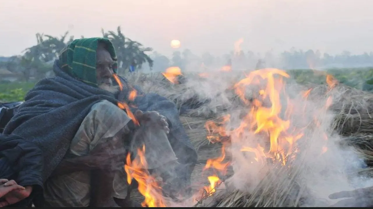 শীতে কাবু শ্রমজীবী মানুষেরা
