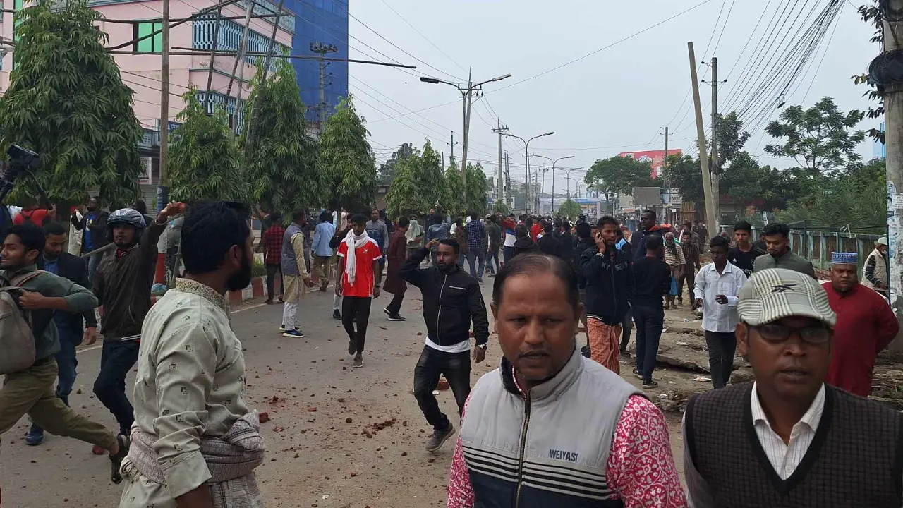 পুলিশ-বিএনপি সংঘর্ষে ২ সাংবাদিকসহ আহত ৪০ 
