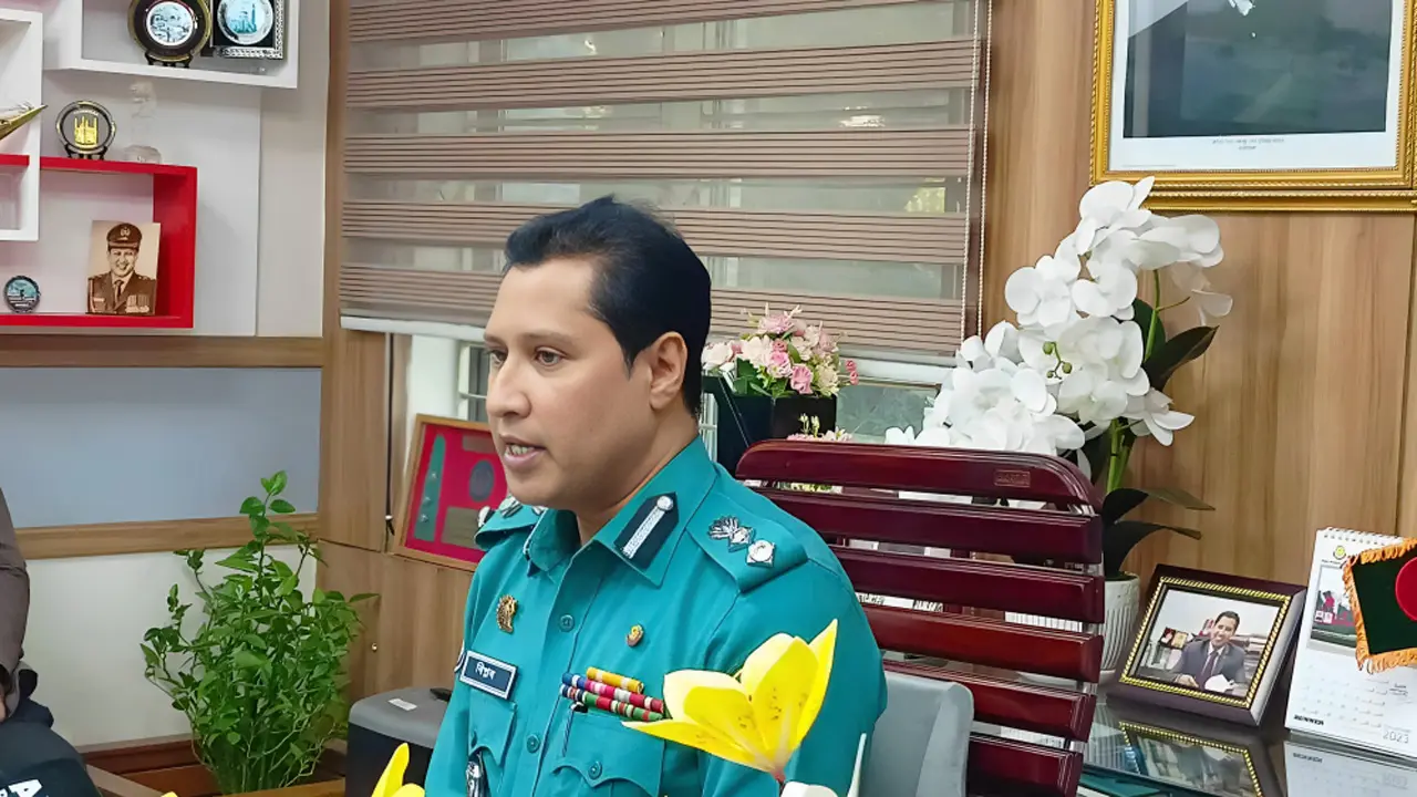 আন্তর্জাতিক মহলের দৃষ্টি আকর্ষণ করতেই ট্রেনে আগুন