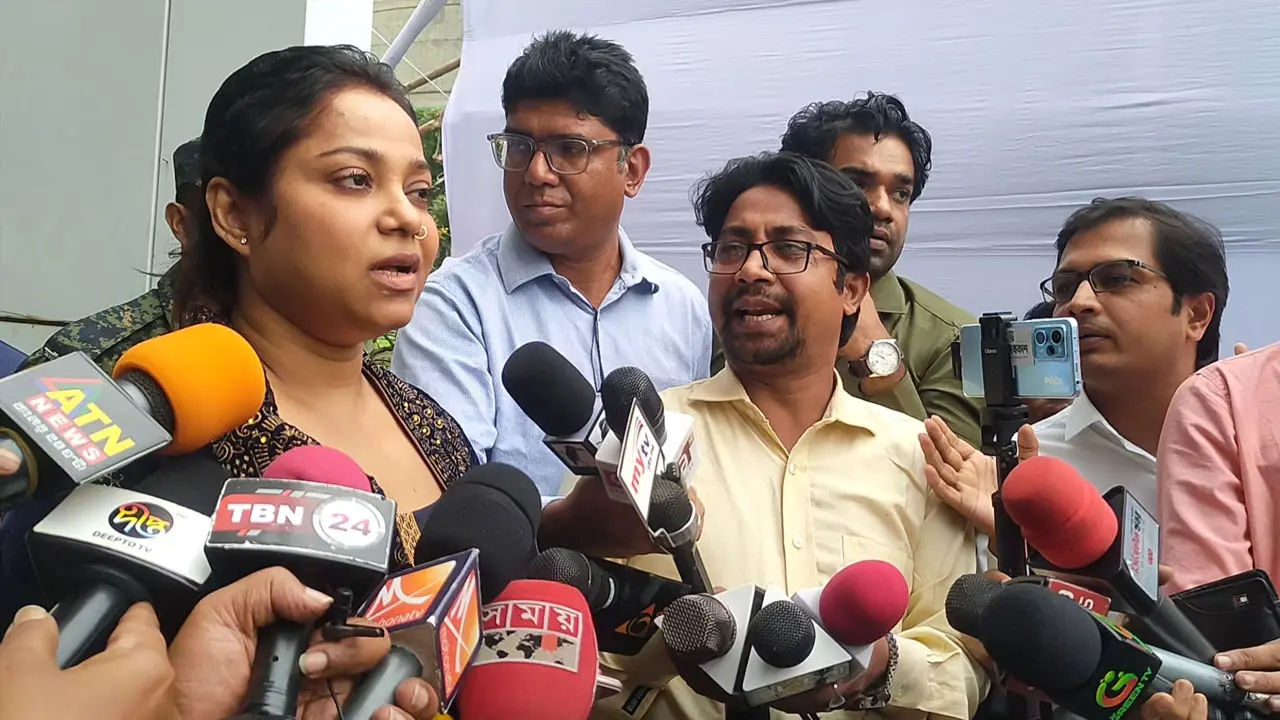 প্রার্থিতা বাতিল নিয়ে আপিল করতে এসে যা বললেন ডলি সায়ন্তনী