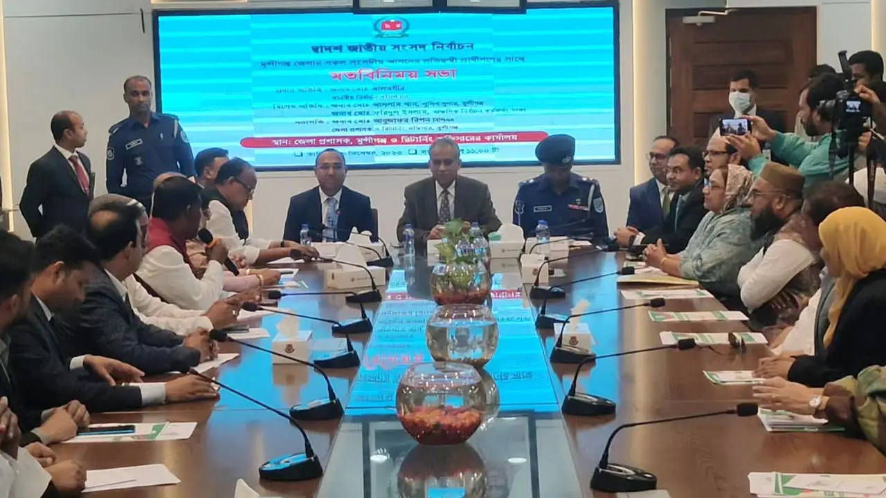 নির্বাচনে অঘটন ঘটিয়ে পালানোর সুযোগ নেই : ইসি আলমগীর