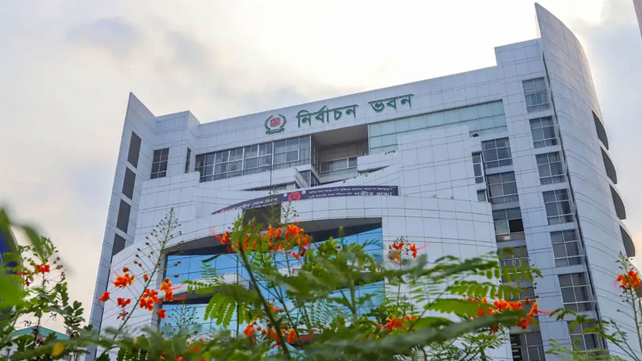 নিরপেক্ষতা দৃশ্যমান করতে টিম গঠন করল ইসি