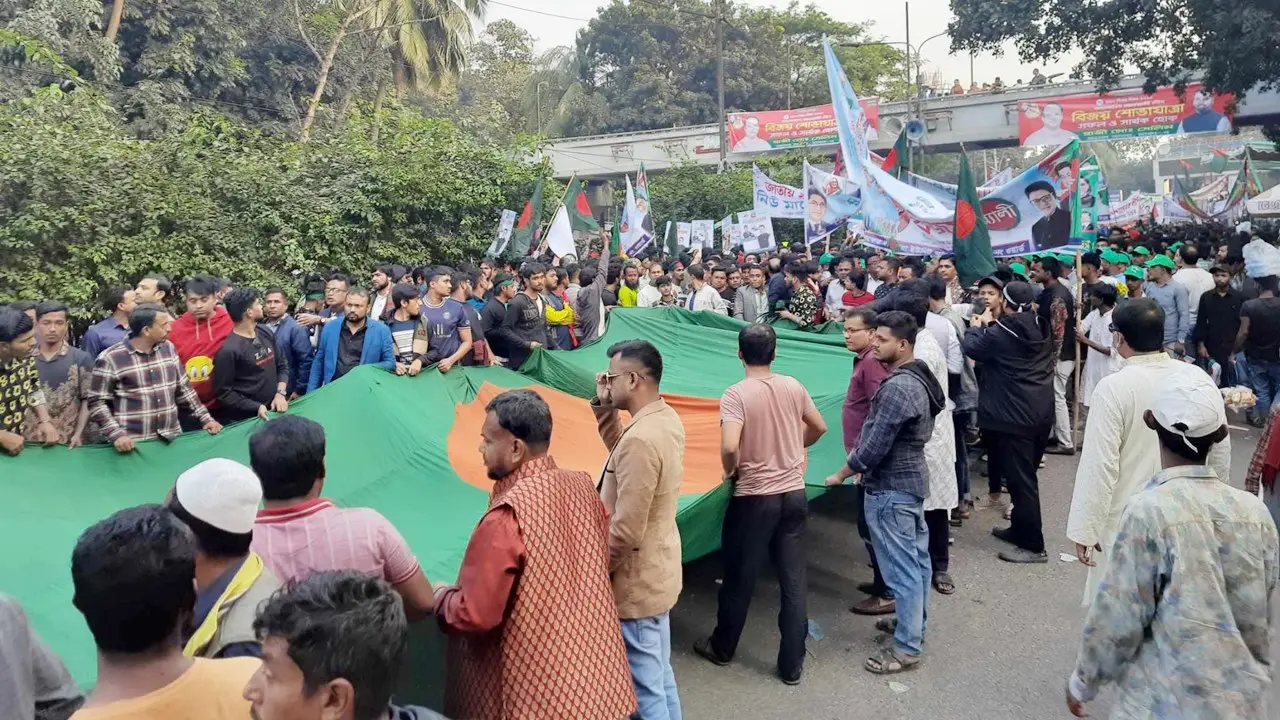 আওয়ামী লীগের বিজয় শোভাযাত্রা শুরু 