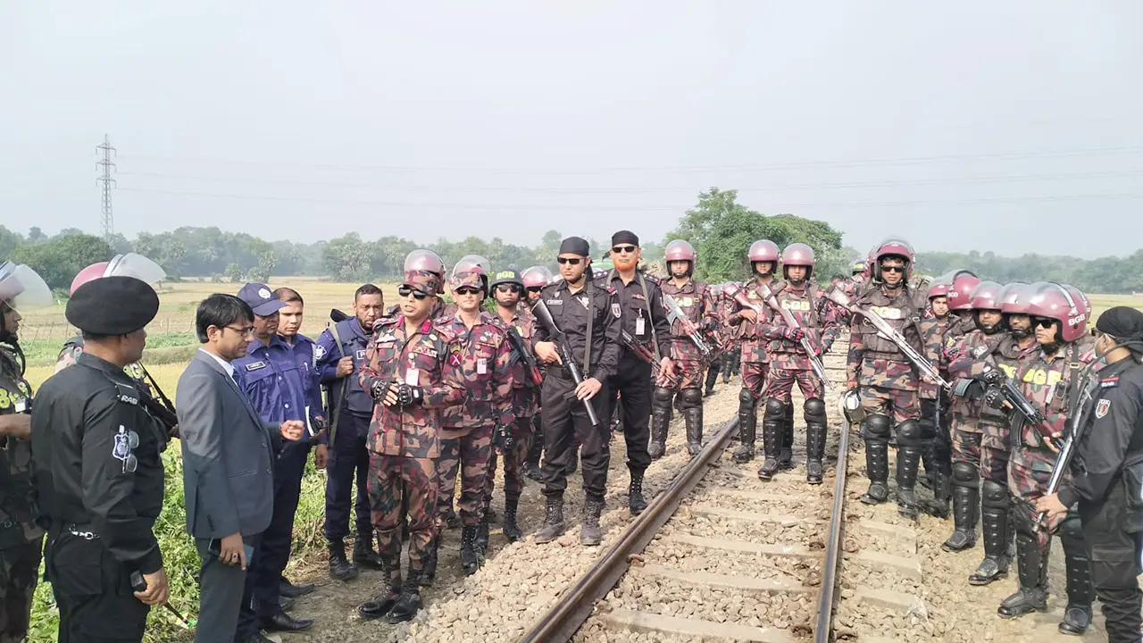 ট্রেনে নাশকতার ঘটনায় ট্রাস্কফোর্সের অভিযান, দুই গ্রাম পুরুষ শূন্য