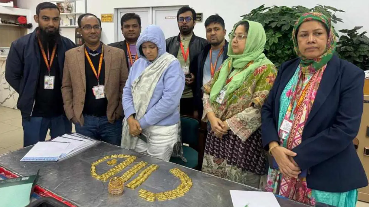 শাহজালালে সাড়ে ৬ কোটি টাকার সোনাসহ যাত্রী আটক