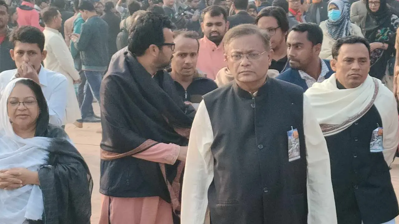 দেশে এখনো সাম্প্রদায়িক রাজনীতি হয় : তথ্যমন্ত্রী