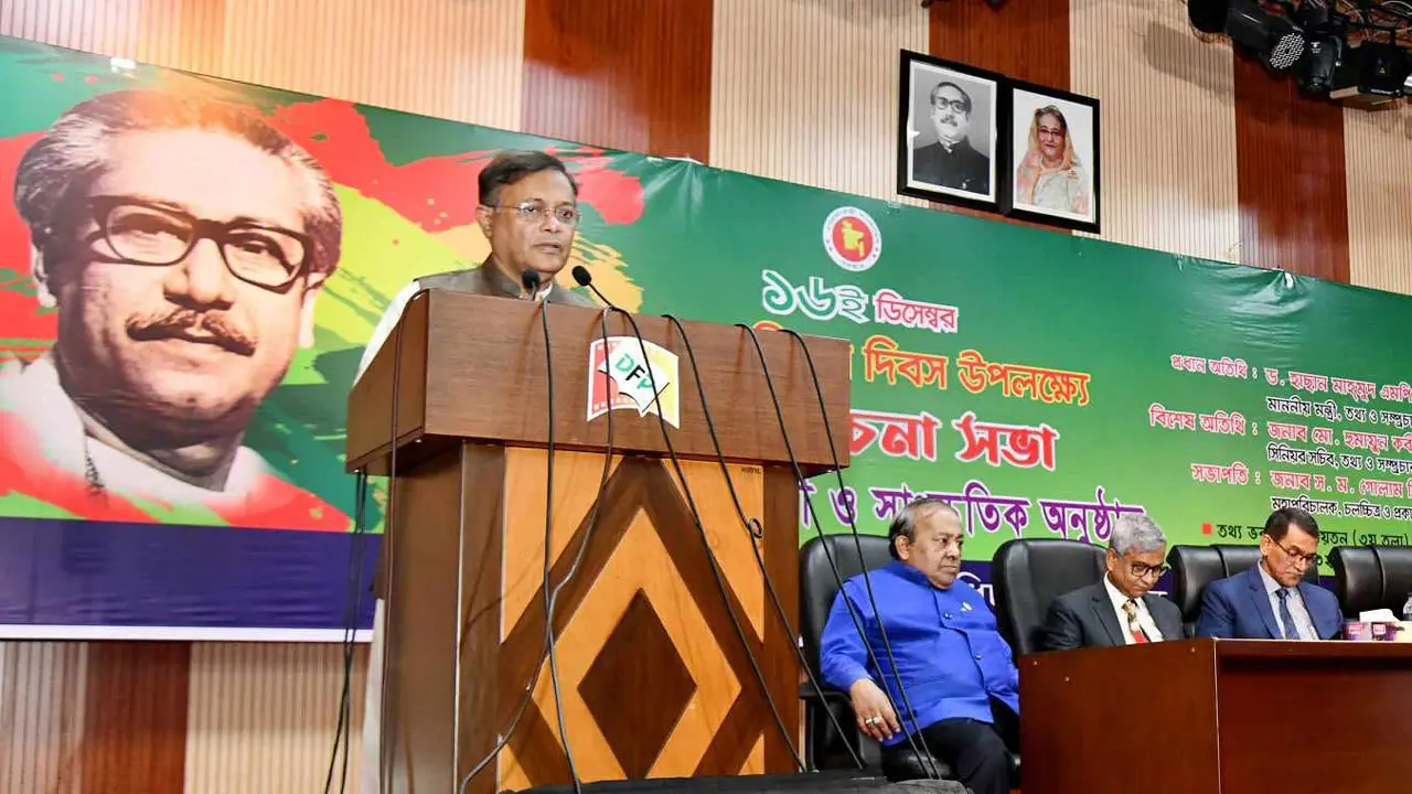 রেললাইন কেটে ফেলা কোনো রাজনৈতিক কর্মকাণ্ড নয় : তথ্যমন্ত্রী
