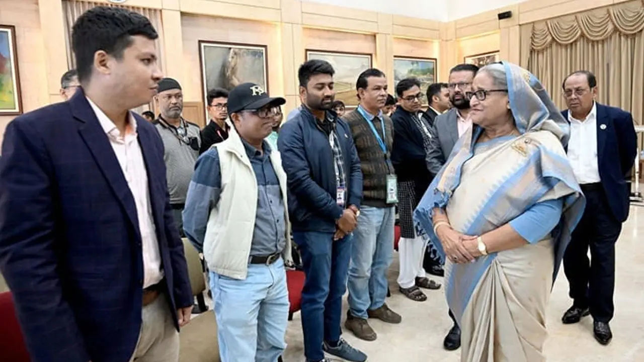 সাংবাদিক নির্যাতনকারীদের রেহাই দেওয়া হবে না : প্রধানমন্ত্রী