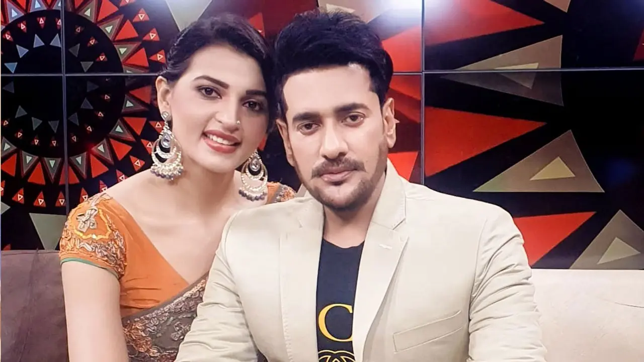 ওমরাহ পালনে মক্কায় গেলেন অনন্ত বর্ষা