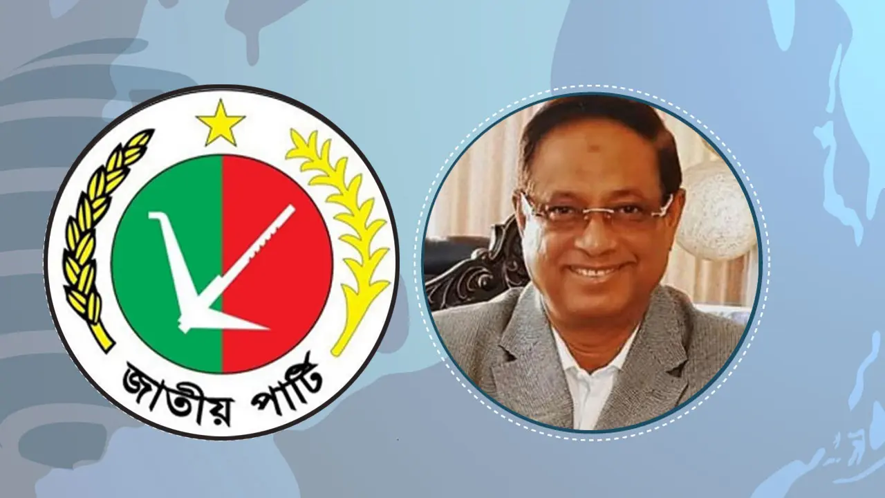 ভোটের ৭ দিন আগে ওমরাহ পালনে গেলেন লাঙ্গলের প্রার্থী