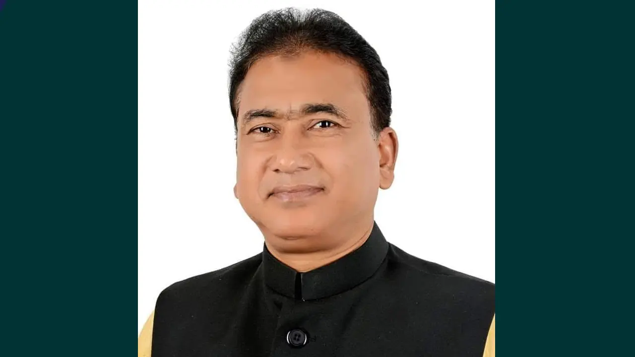 ১০ বছরে কোটিপতি আনার, নগদ টাকা বেড়েছে ২২২ গুণ