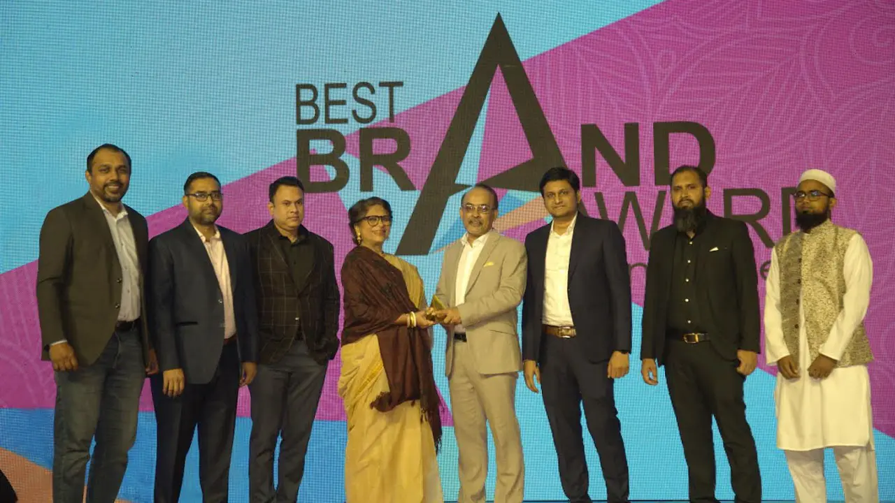 টানা দ্বিতীয়বার বেস্ট ব্র্যান্ড অ্যাওয়ার্ড পেল কাজী ফার্মস কিচেন