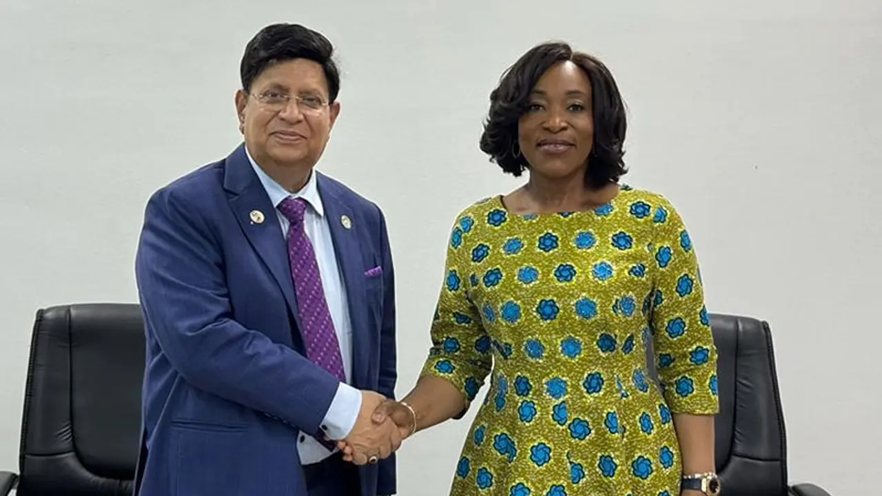 শান্তিরক্ষা কার্যক্রম পরিবেশবান্ধব করতে উদ্যোগ নিতে জোর মোমেনের