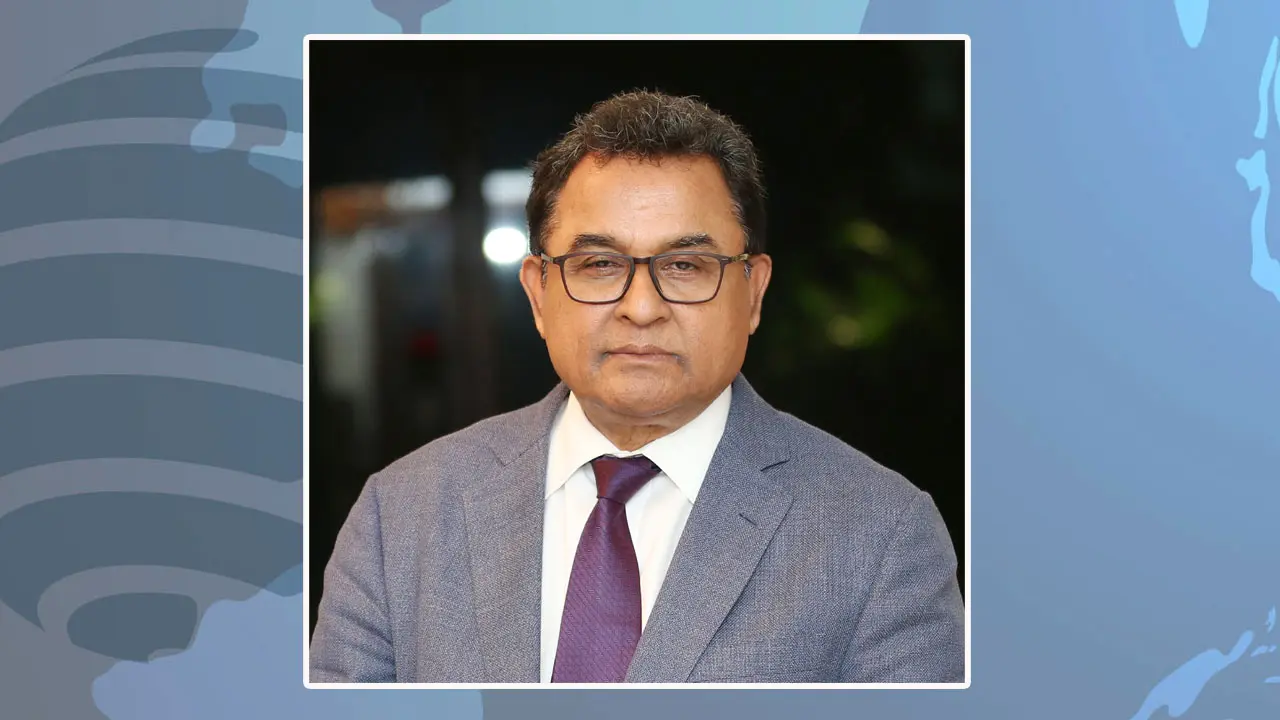 অর্থমন্ত্রীর চেয়ে সম্পদ বেশি তার স্ত্রীর