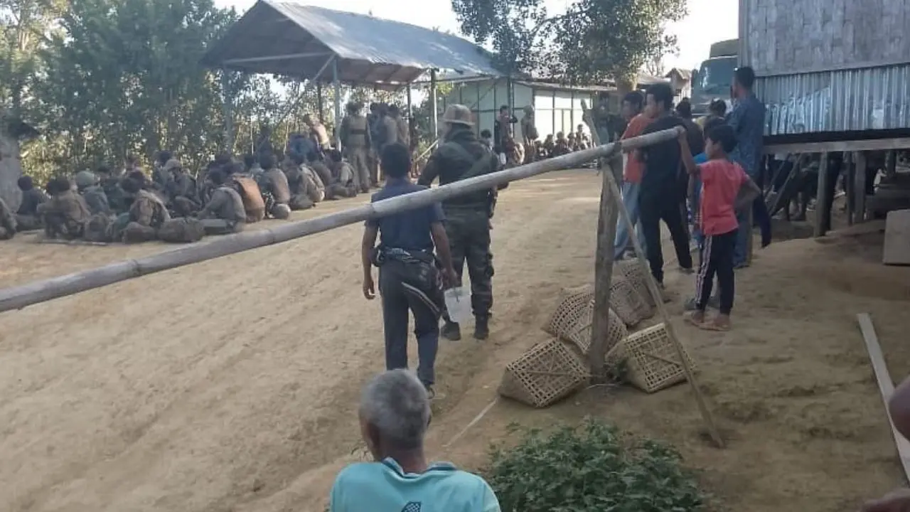 বিদ্রোহীদের হামলার পর ভারতে পালাল মিয়ানমারের ১৫১ সেনা