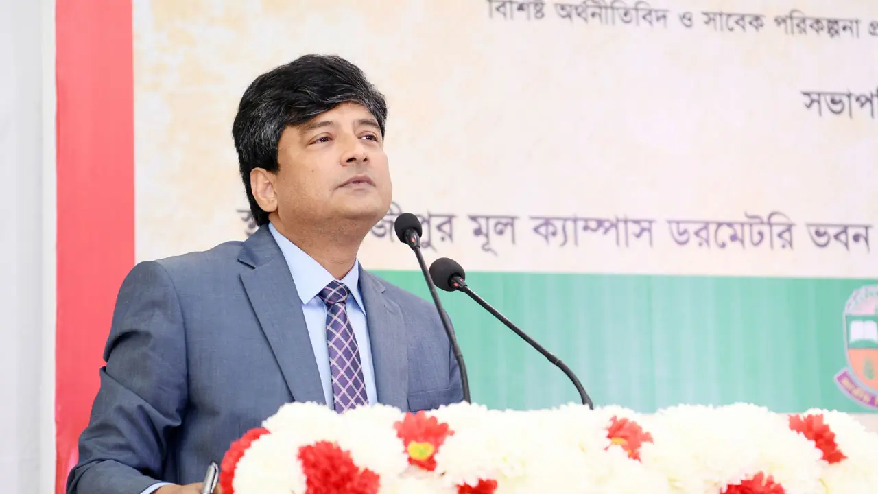 ২০২৪ সালে শিক্ষক প্রশিক্ষণে সর্বাধিক গুরুত্ব দেওয়া হবে : উপাচার্য