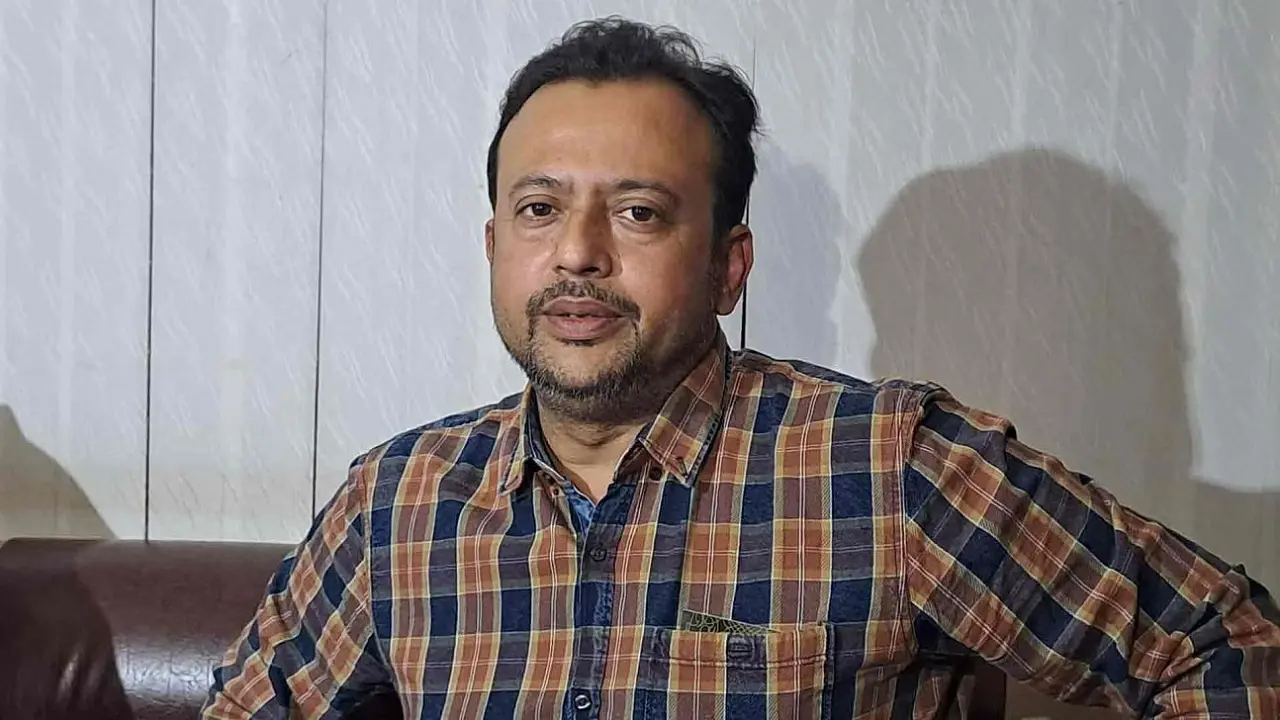 যানবাহন চলাচল না করায় দ্রব্যমূল্য বাড়ছে : রিয়াজ