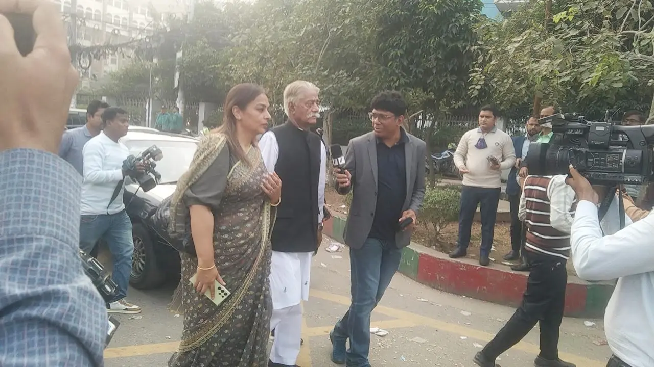 নৌকার মাঝি হয়ে হারালেন প্রার্থিতা, ভাষাহীন সালাম হেঁটে গেলেন একাই