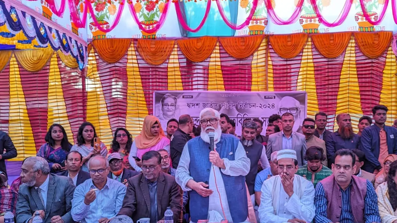 আ.লীগ দেশের উন্নয়ন করছে, বিএনপি মানুষ পোড়াচ্ছে : সালমান এফ রহমান