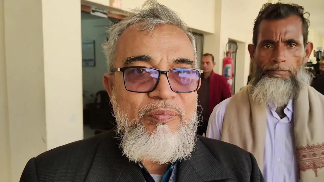 ‘মেনন পনেরো বছর ঢাকা খাইছে, এখন বরিশাল খাইতে আইছে’ 