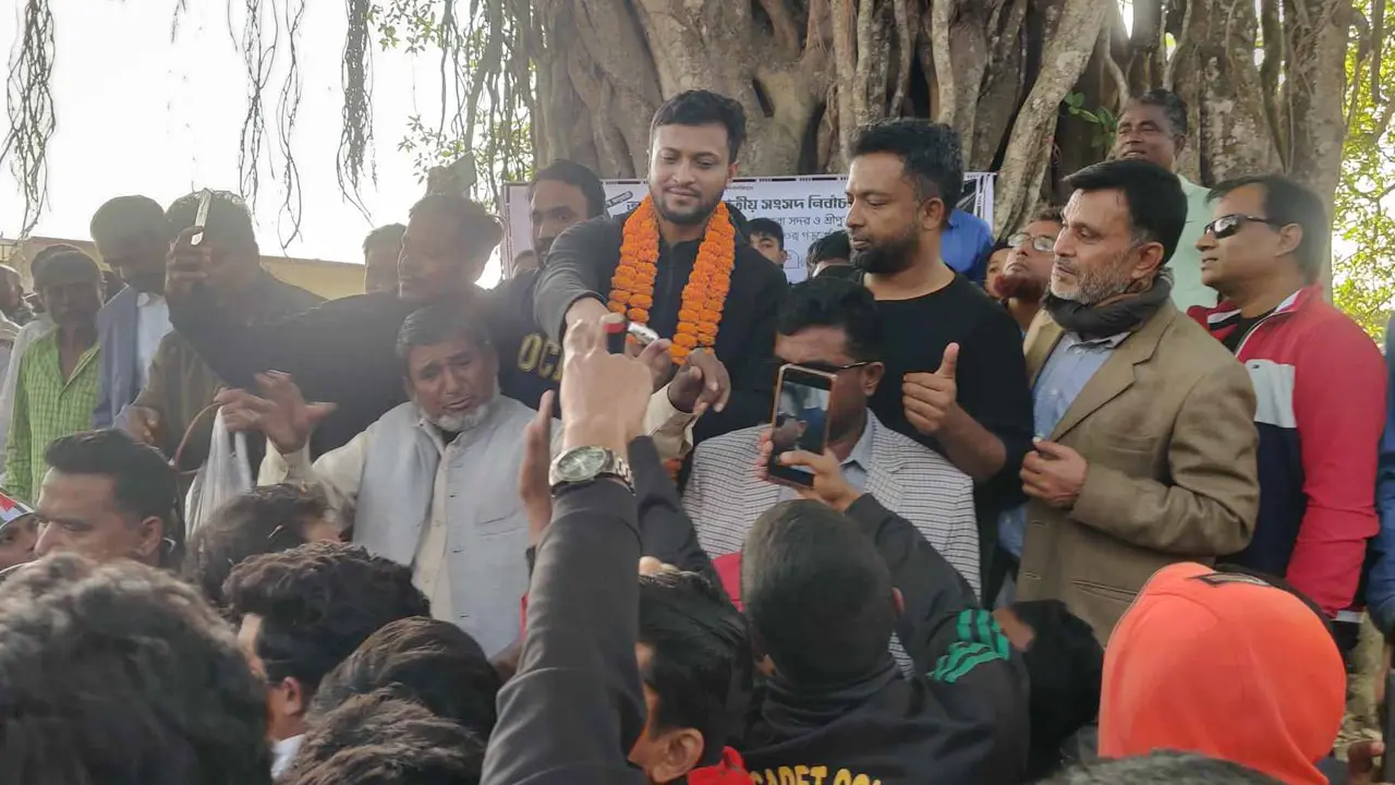 সুযোগ পেলে আপনাদের হয়ে সবকিছুই করব : সাকিব