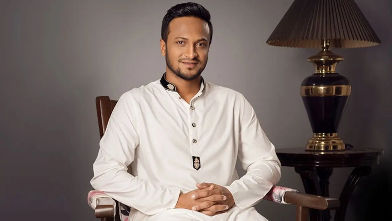 সাকিবের ঋণ ৩৩ কোটি টাকা, বার্ষিক আয় সাড়ে ৫ কোটি