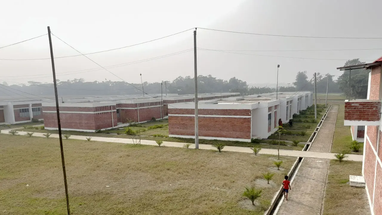 ভূমিহীনদের জন্য ইউরোপের আদলে তৈরি গ্রাম শামীমপুর