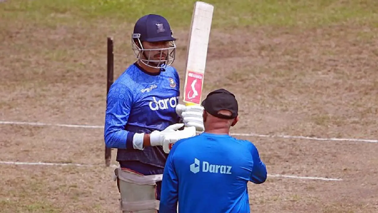 ‘ক্লাস ইজ পার্মানেন্ট’, সৌম্যকে নিয়ে যা বললেন হাথুরু  