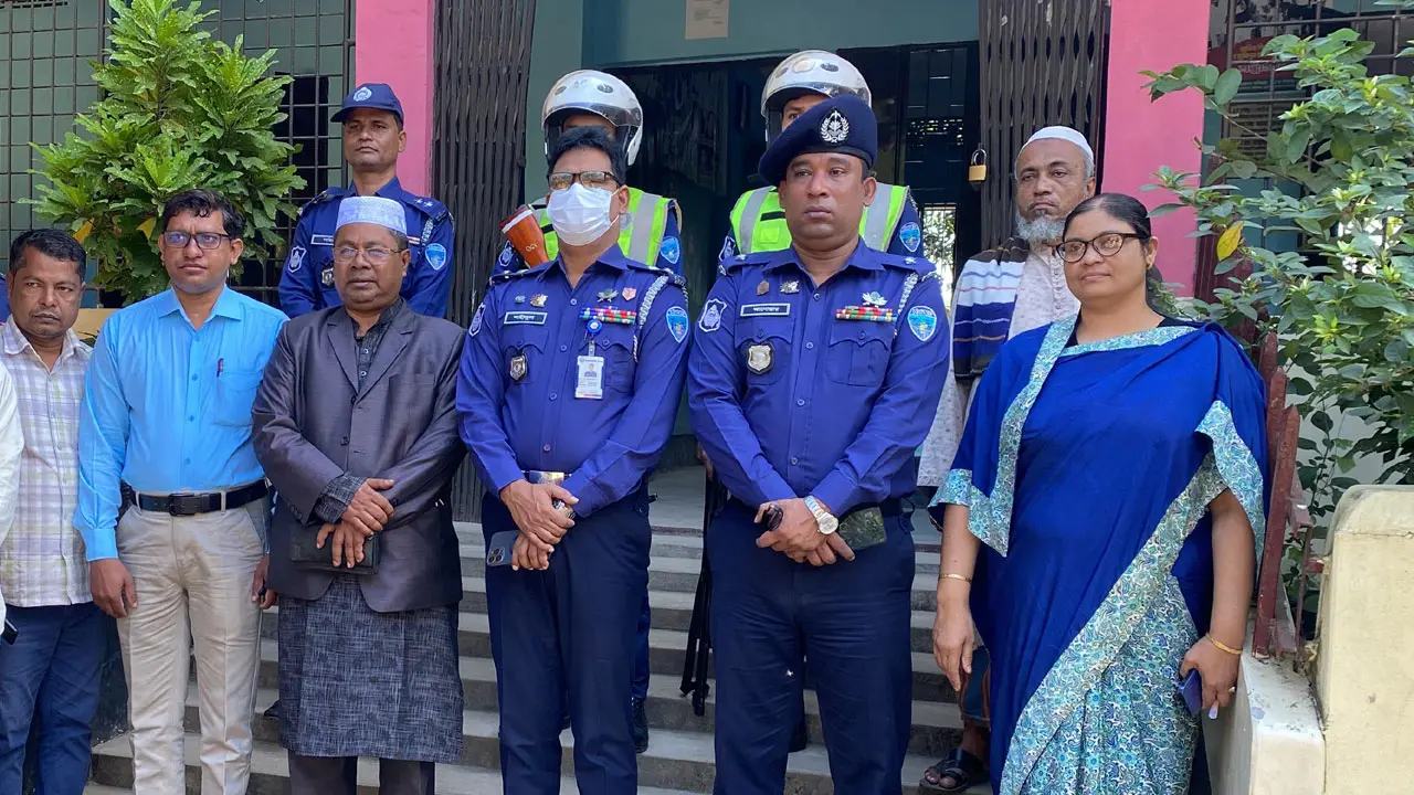 ‘ভোটারদের ভোট কেন্দ্রে আসতে বাধা দিলে কঠোর ব্যবস্থা’