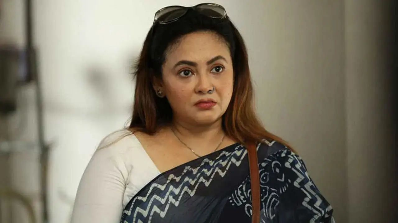 বাবা চলে যাওয়ার পর বড়দিনে শ্রীলেখার সান্তা কে?