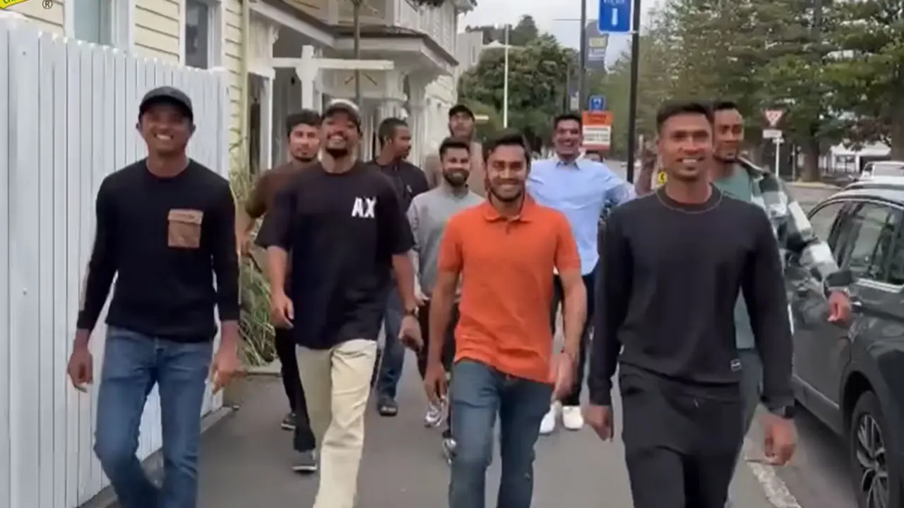 ঘোরাঘুরি করে বড়দিন কাটালেন শান্ত-মিরাজরা