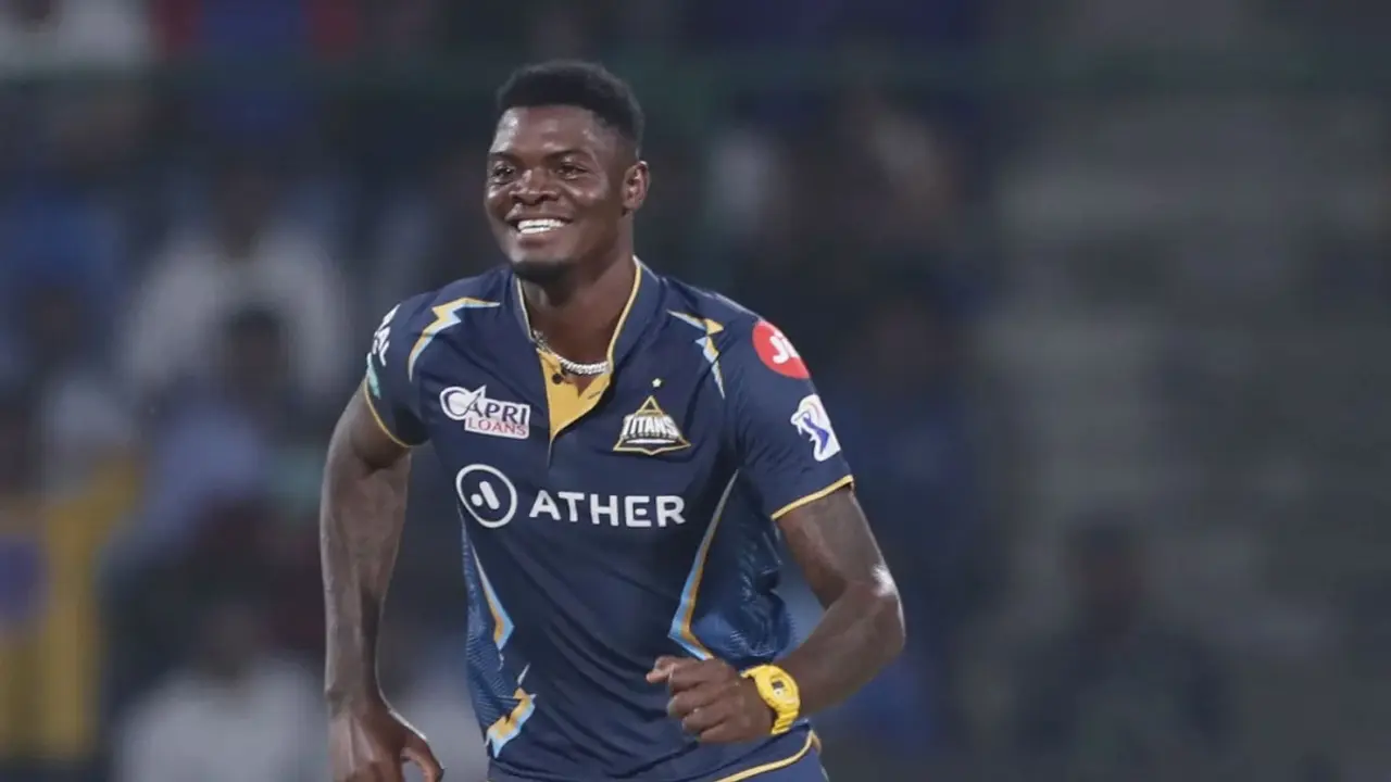 আইপিএল নিলামে ১ মিনিটে কোটিপতি জোসেফ!