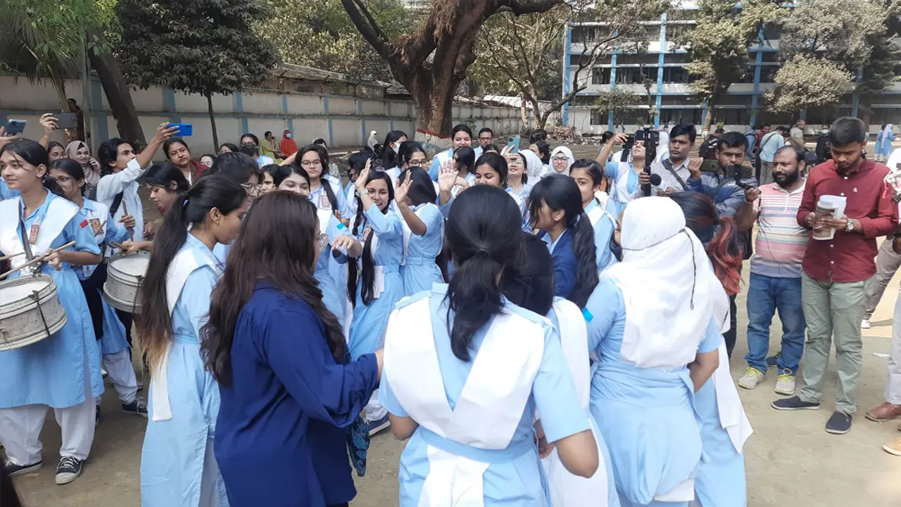 এইচএসসিতে জিপিএ ৫ পেল এক লাখ ৭৬ হাজার ২৮২ জন