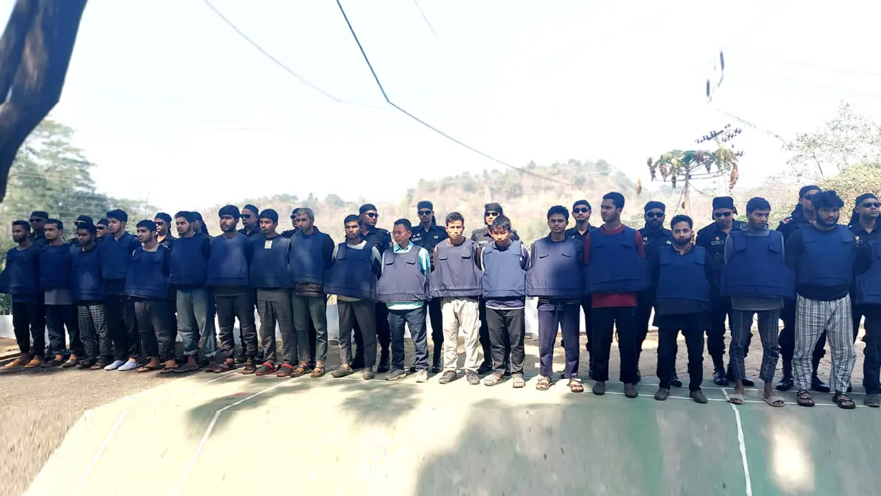 বান্দরবানে নতুন জঙ্গি সংগঠনের ১৭ সদস্যসহ আটক ২০