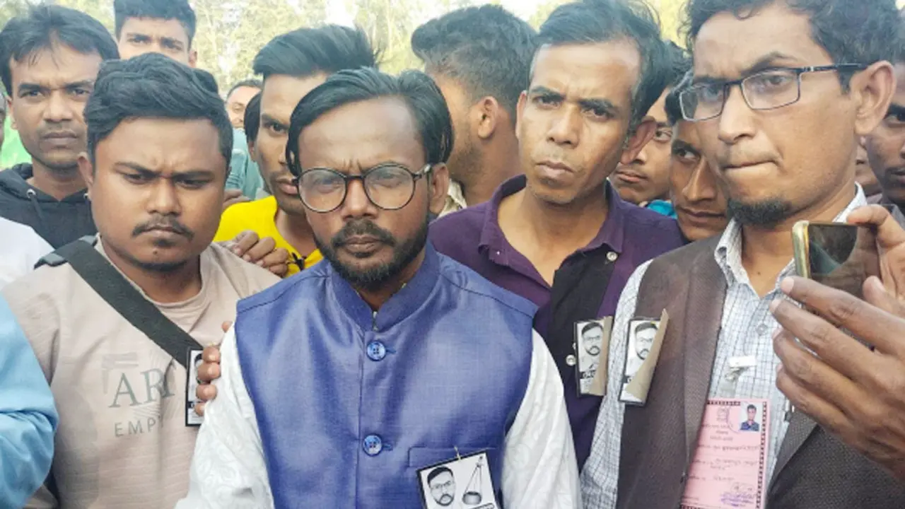 বগুড়া-৪ আসনে এগিয়ে হিরো আলম