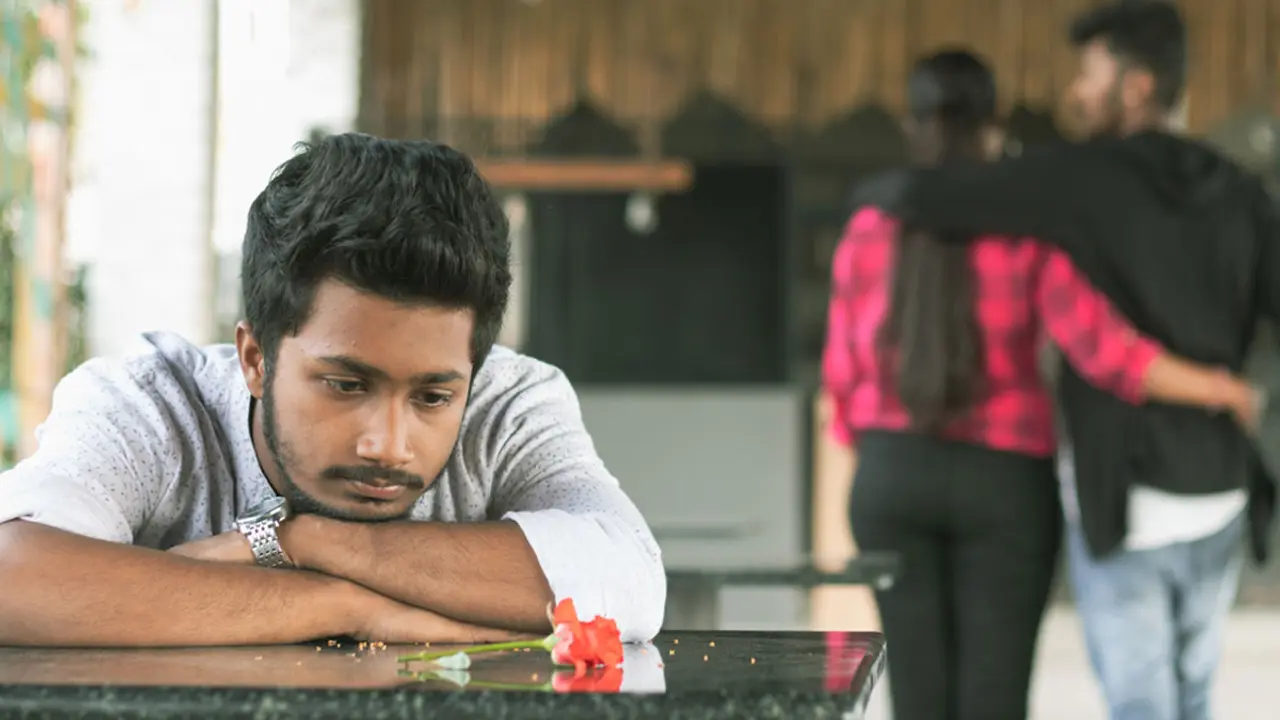 Breakup : ব্রেকআপের পর নিজেকে ঠিক রাখবেন যেভাবে