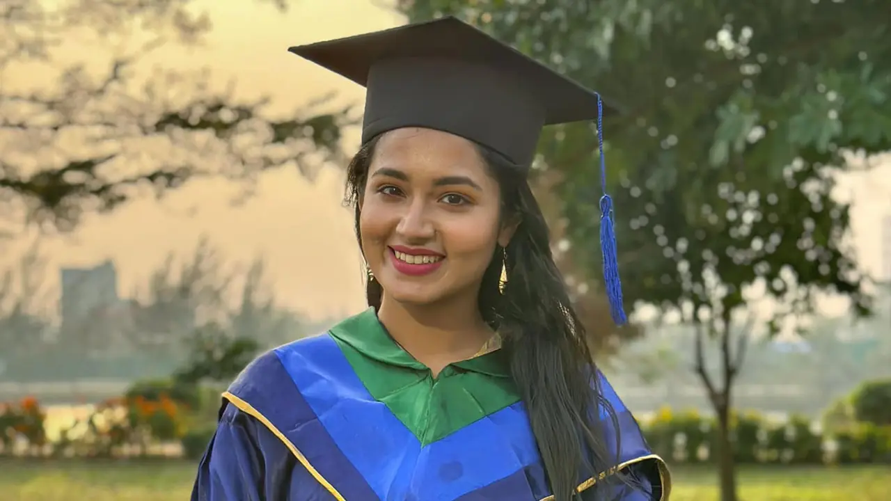 তাসনিয়া ফারিণ এখন গ্র্যাজুয়েট