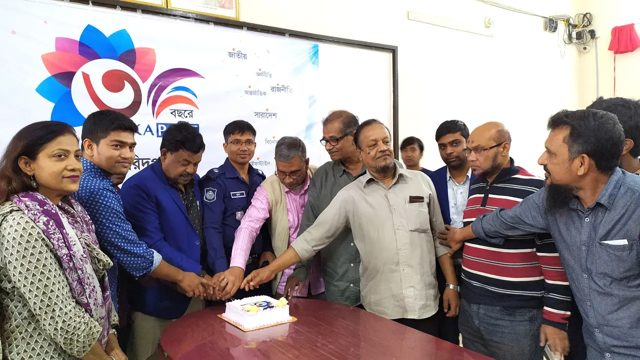‘বস্তুনিষ্ঠ সংবাদ দেখতে মানুষ ঢাকা পোস্টের ওপর নির্ভর করে’